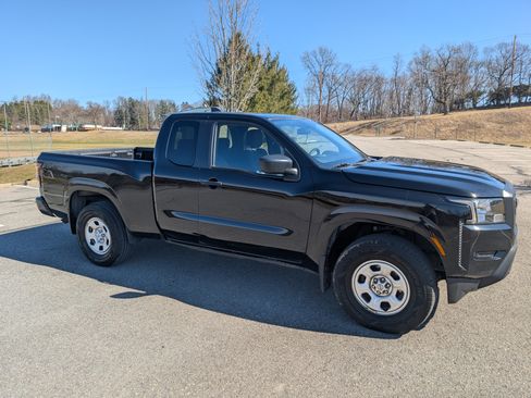 Used 2022 Nissan Frontier S w/ Technology Package image 1