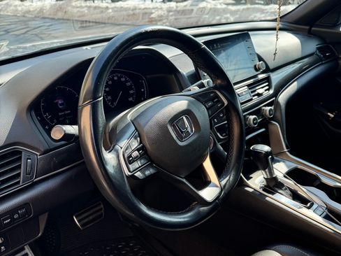 Used 2019 Honda Accord Sport image 17