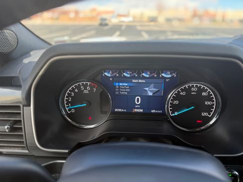 Used 2022 Ford F150 XLT w/ Equipment Group 302A High image 16