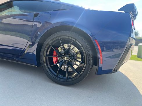 Used 2017 Chevrolet Corvette Grand Sport RWD image 5