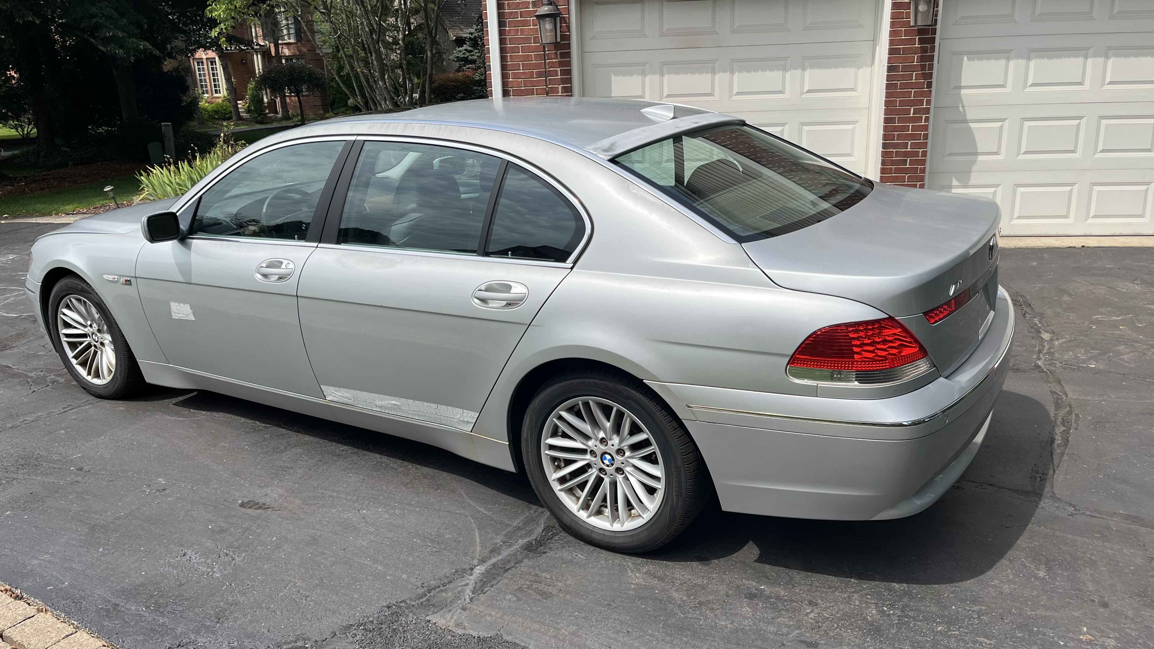 Used 2003 BMW 745Li RWD image 9