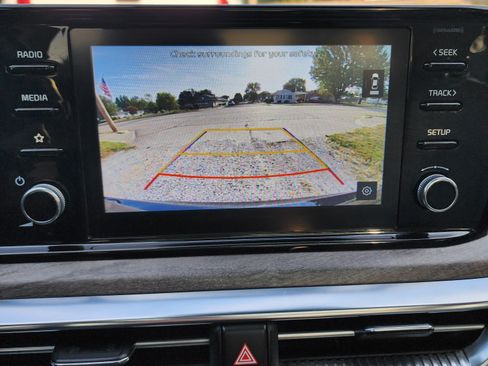 Used 2021 Kia K5 EX image 9