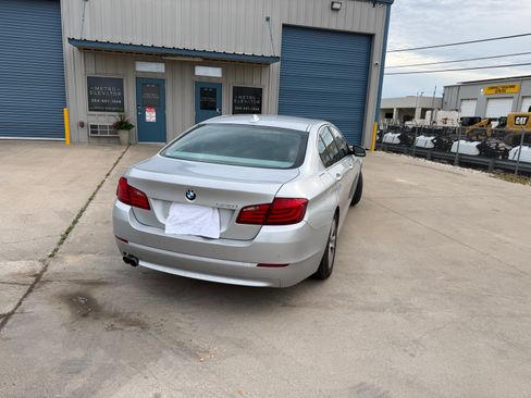 Used 2011 BMW 528i Sedan image 6