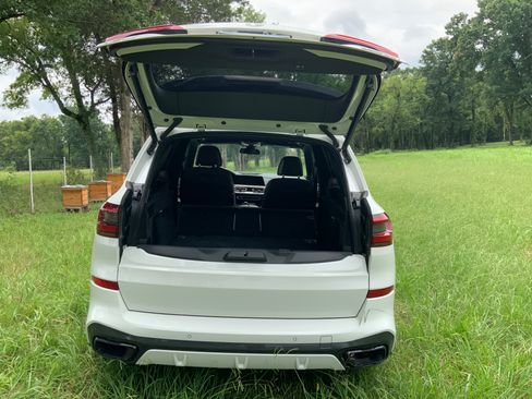 Used 2022 BMW X5 xDrive40i w/ M Sport Package AWD/4WD image 21