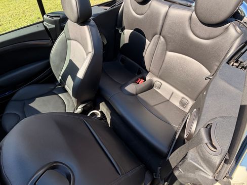 Used 2014 MINI Cooper S FWD image 12