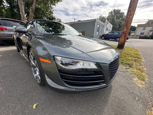 Used 2012 Audi R8 V10 image 10