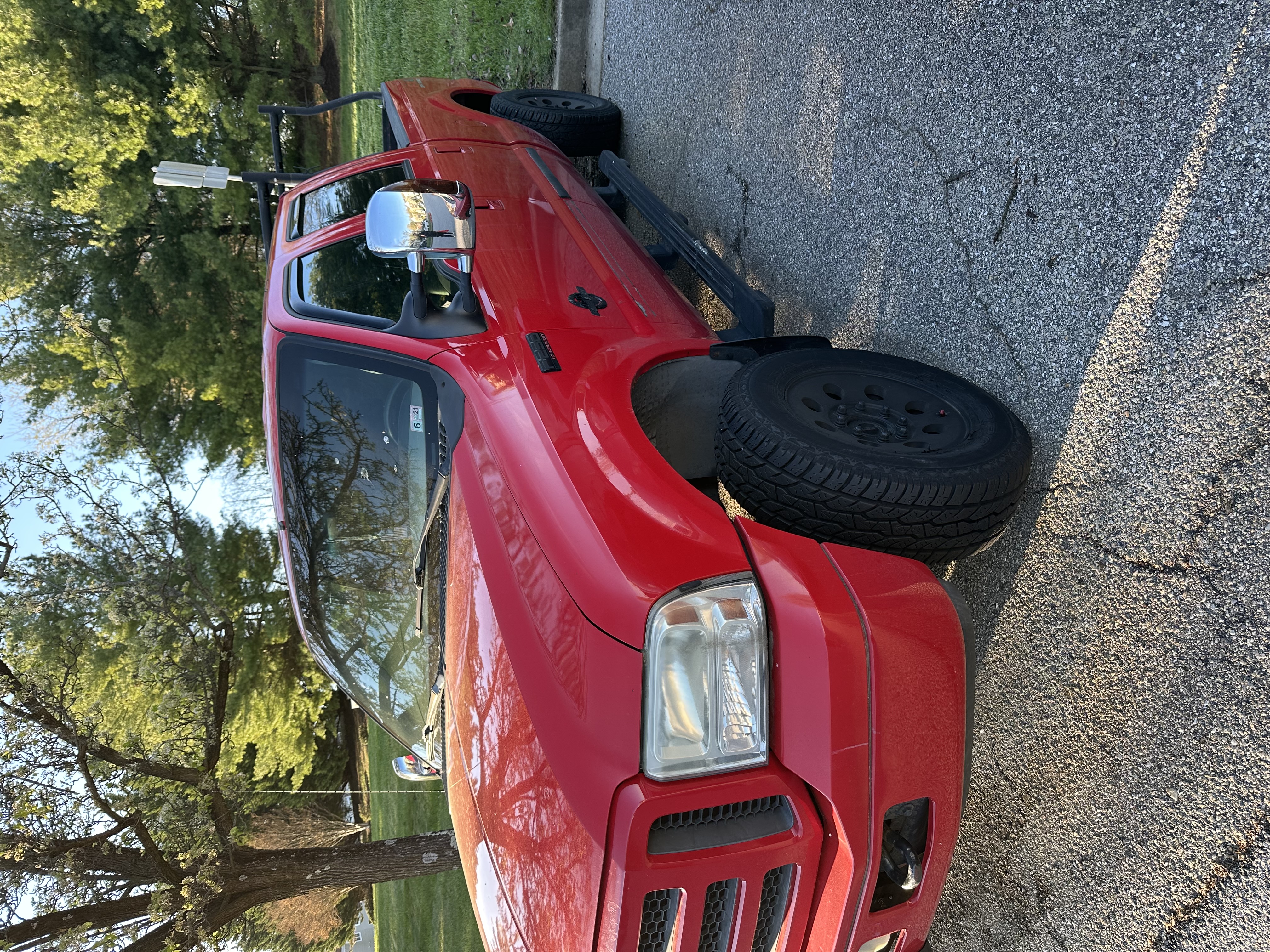 Used 2005 Ford F250 XLT AWD/4WD image 4