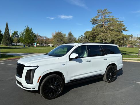 Used 2026 Cadillac Escalade Platinum Sport w/ LPO, ONYX Package AWD/4WD image 1
