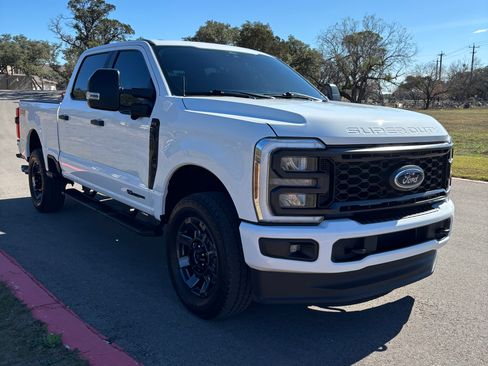 Used 2024 Ford F250 XL w/ STX Appearance Package image 4