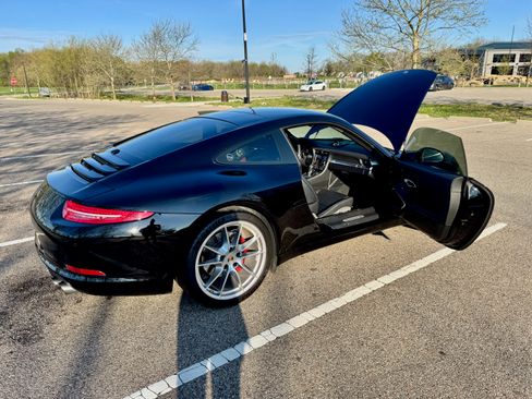 Used 2012 Porsche 911 Carrera S image 12