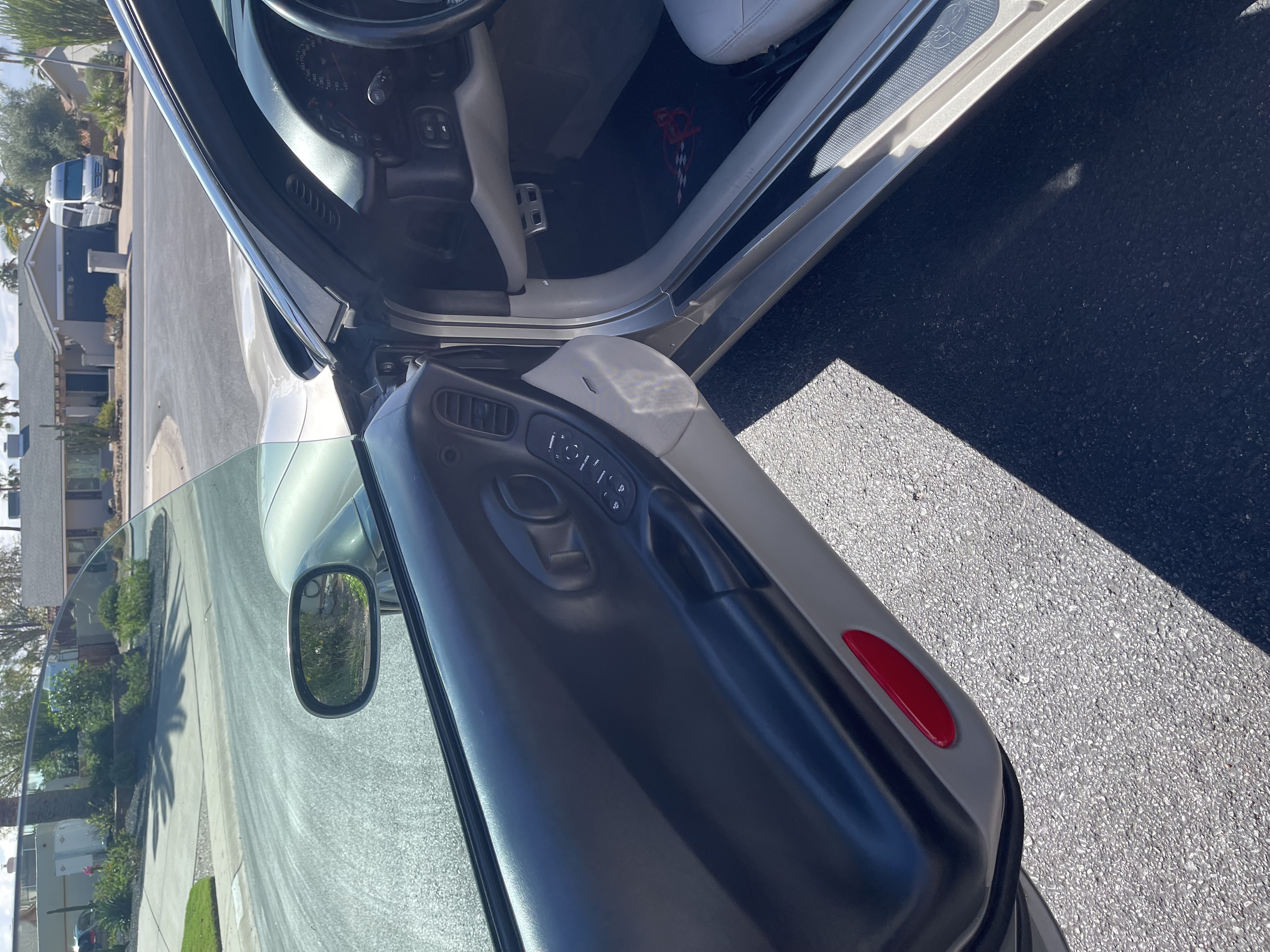 Used 1999 Chevrolet Corvette Coupe RWD image 9