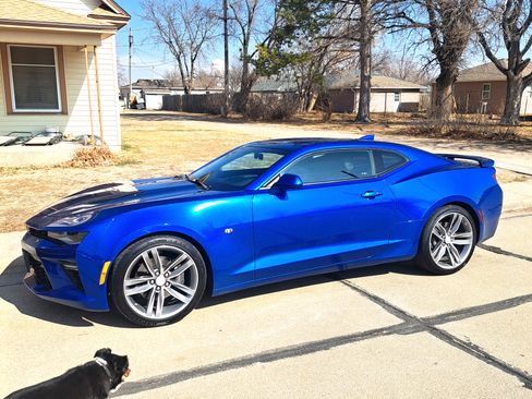 Used 2016 Chevrolet Camaro SS image 10
