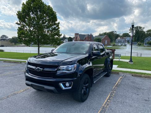 Used 2016 Chevrolet Colorado LT w/ Midnight Edition image 5