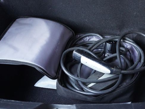 Used 2023 Tesla Model 3 Standard Range RWD image 29