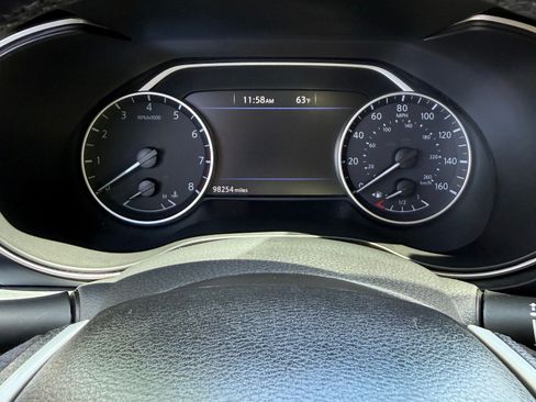 Used 2017 Nissan Maxima SR FWD image 14