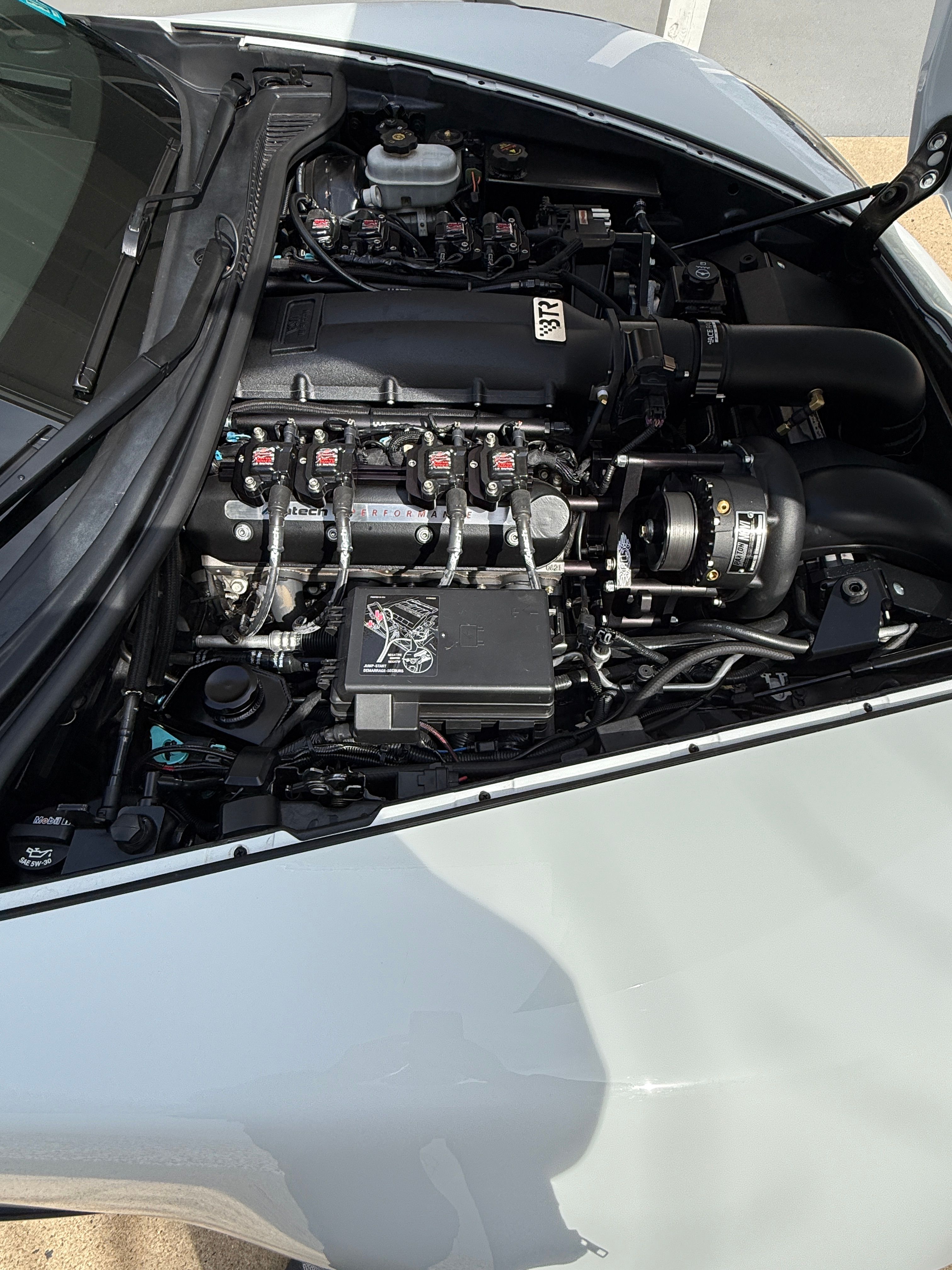 Used 2013 Chevrolet Corvette Grand Sport w/ 2LT Preferred Equipment Group RWD image 9