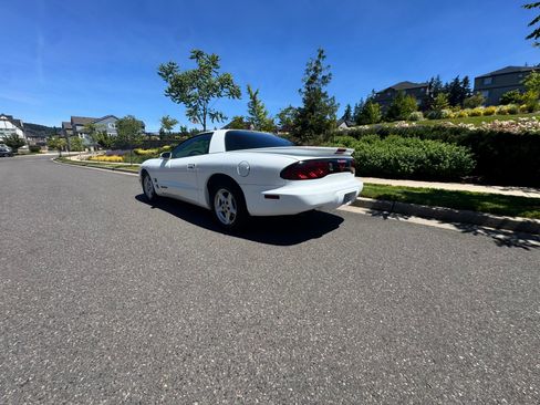 Used 2002 Pontiac Firebird Coupe w/ Opt Pkg RWD image 25