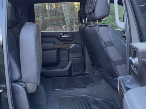 Used 2023 GMC Sierra 3500 SLE image 17