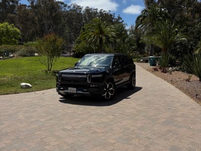 Used 2023 Rivian R1S Launch Edition