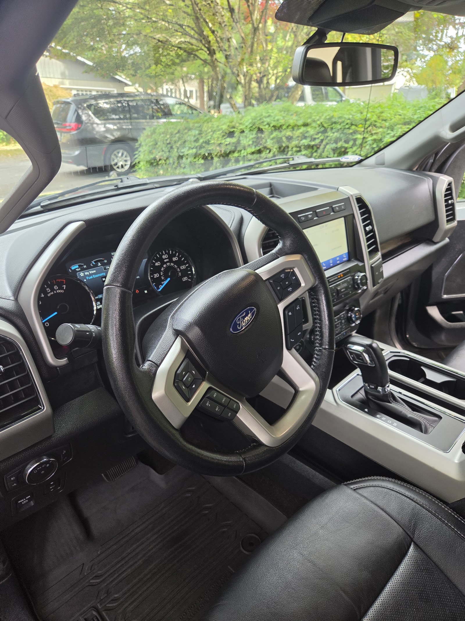 Used 2020 Ford F150 Lariat w/ Equipment Group 501A Mid AWD/4WD image 15