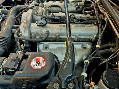 Used 2003 MAZDA MX-5 Miata LS image 4