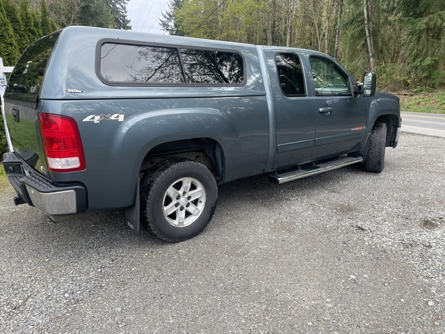 Used 2008 GMC Sierra 1500 SLT w/ Max Trailering Pack AWD/4WD image 9