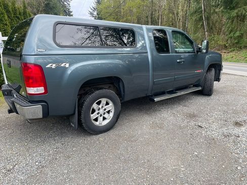 Used 2008 GMC Sierra 1500 SLT w/ Max Trailering Pack AWD/4WD image 9