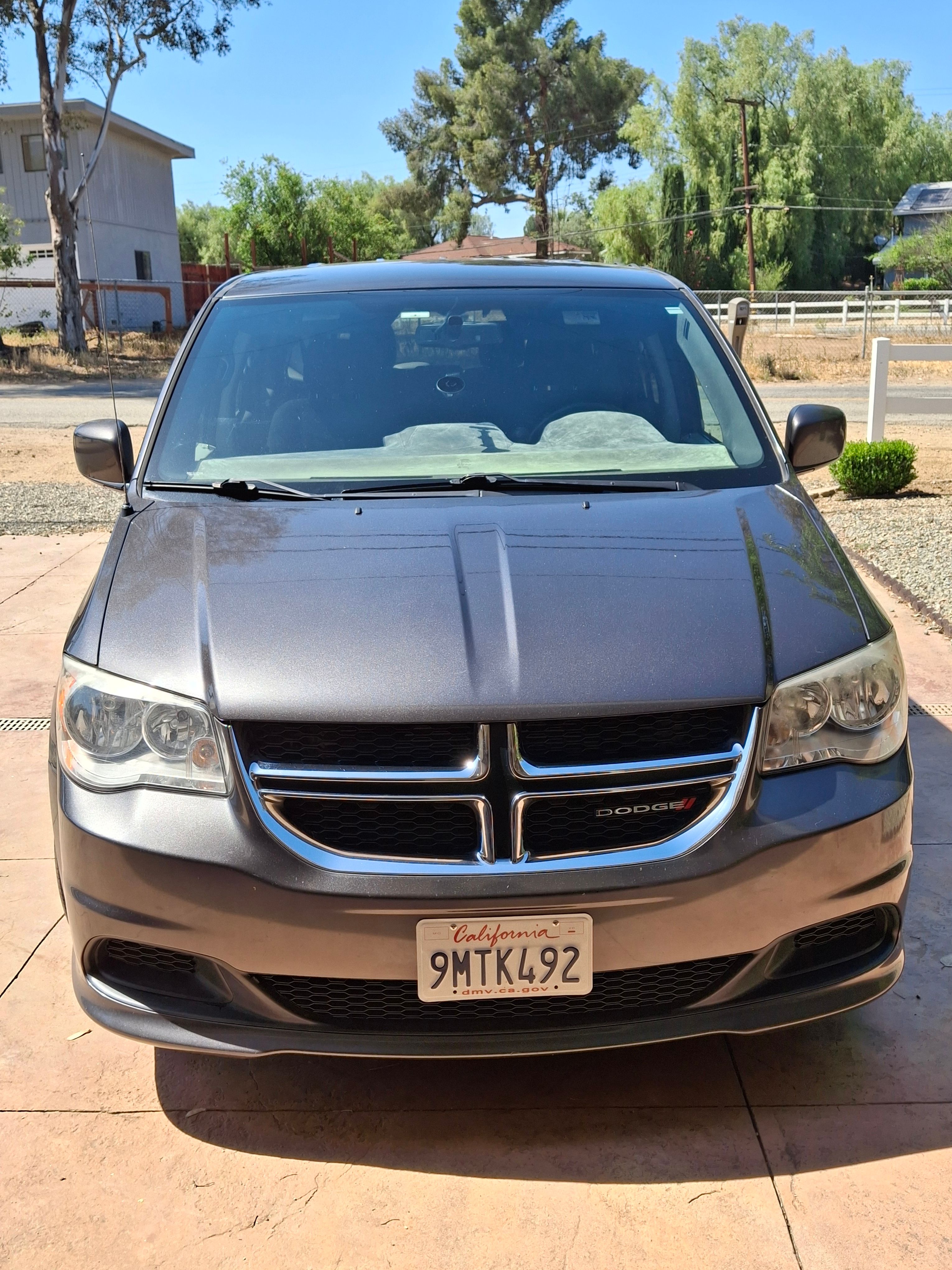 Used 2016 Dodge Grand Caravan SE FWD image 4