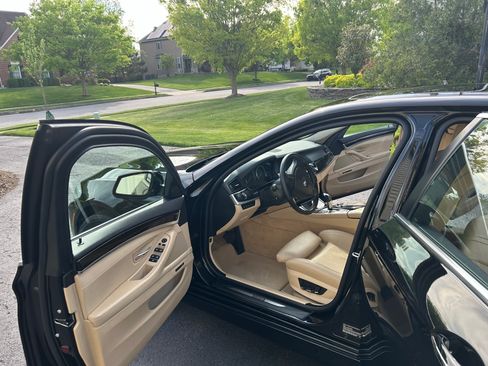 Used 2013 BMW 535i xDrive Sedan AWD/4WD image 10