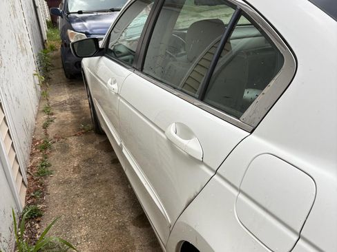 Used 2010 Honda Accord EX-L image 13