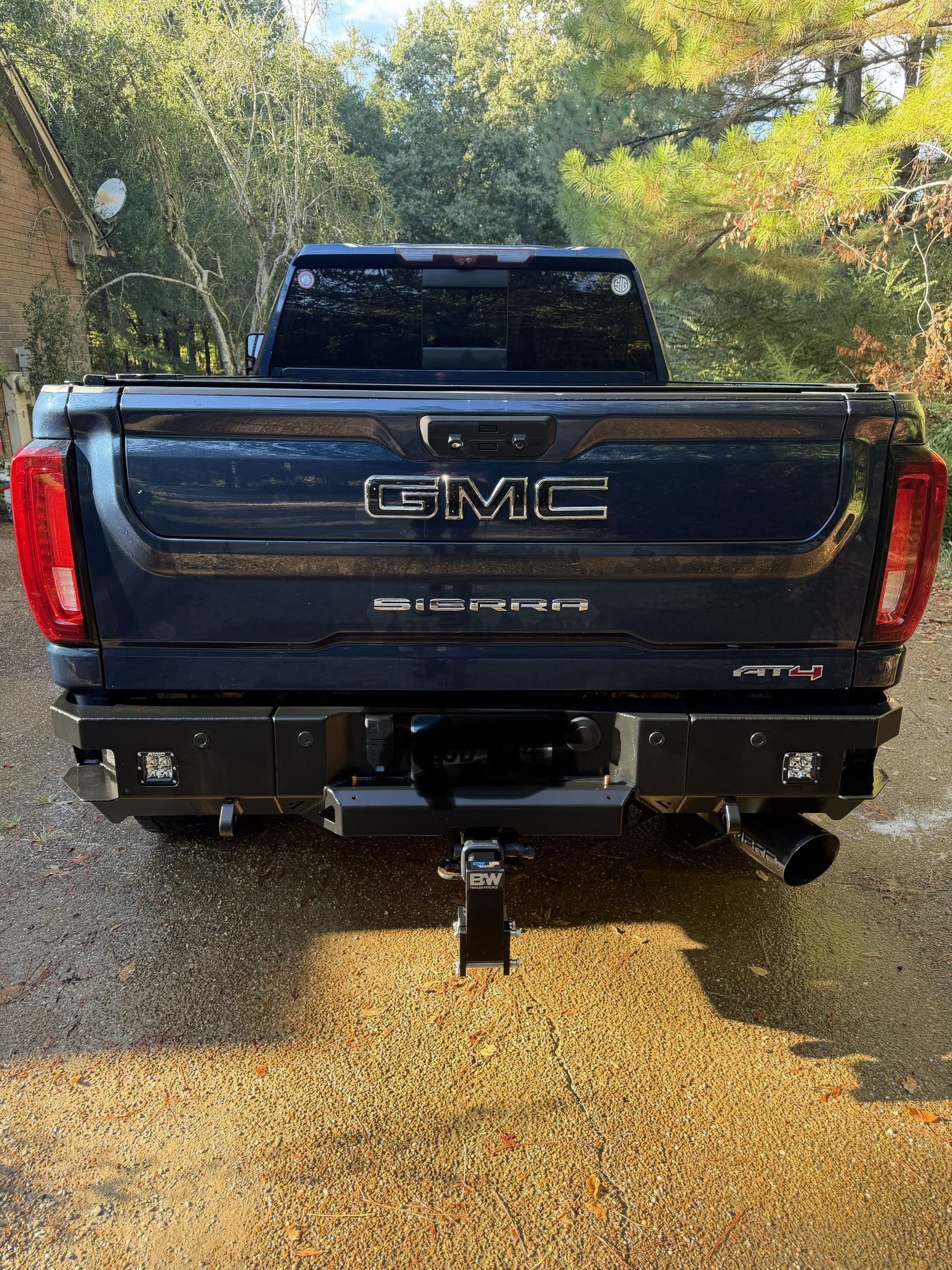 Used 2021 GMC Sierra 3500 AT4 w/ AT4 Premium Plus Package AWD/4WD image 4