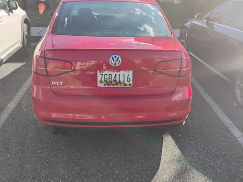 Used 2017 Volkswagen Jetta GLI image 10