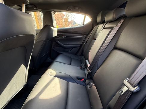 Used 2022 MAZDA MAZDA3 s image 9