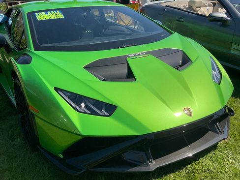Used 2022 Lamborghini Huracan STO image 4