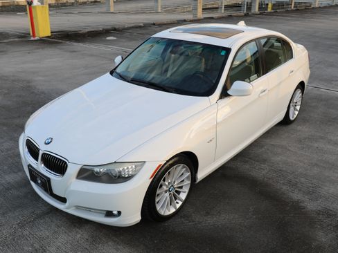Used 2011 BMW 335d Sedan image 9