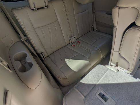 Used 2013 INFINITI JX35 35 Sport Utility 4D w/ Premium Pkg image 4