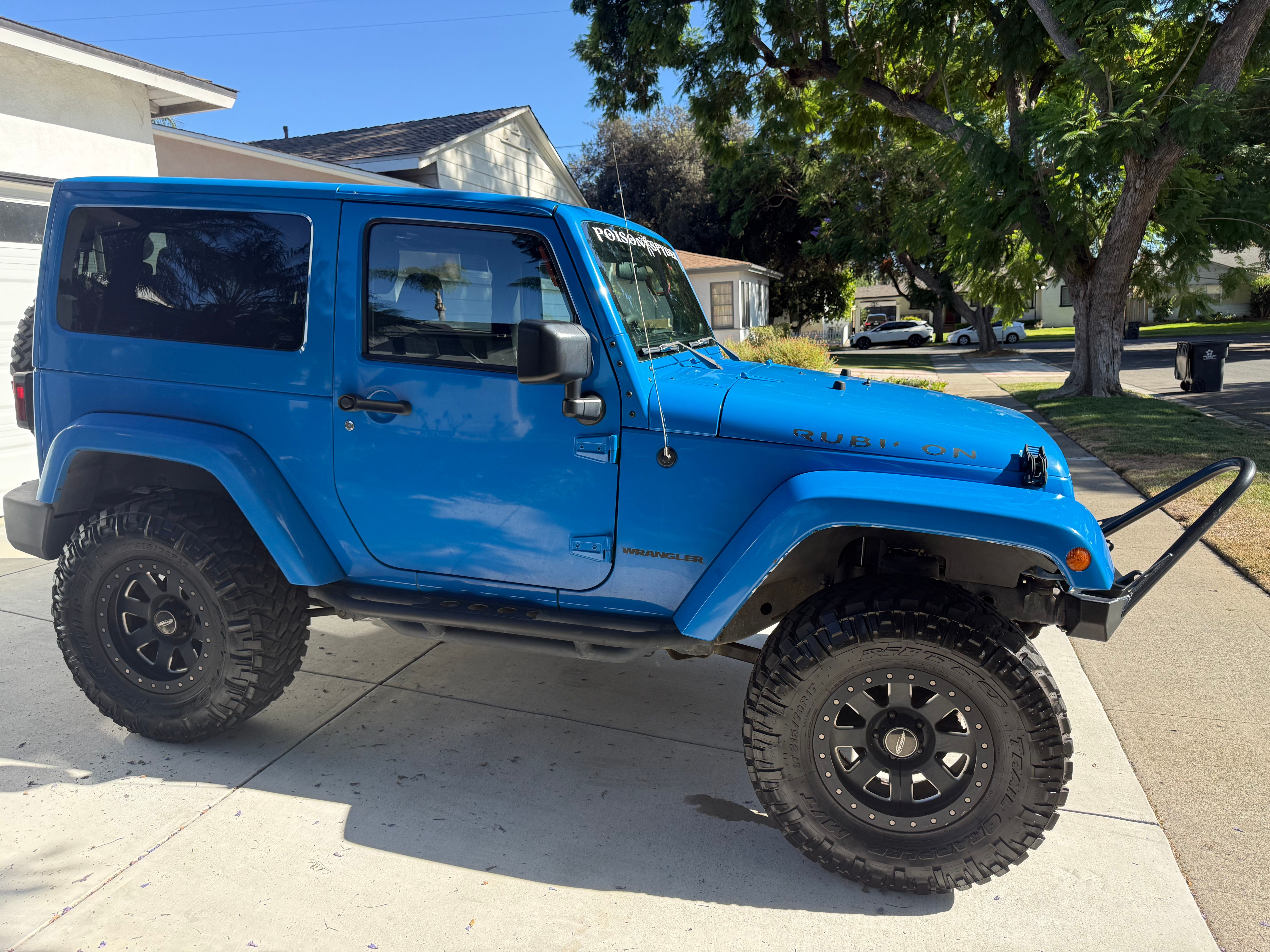 Used 2012 Jeep Wrangler Rubicon w/ PWR Convenience Group AWD/4WD image 5