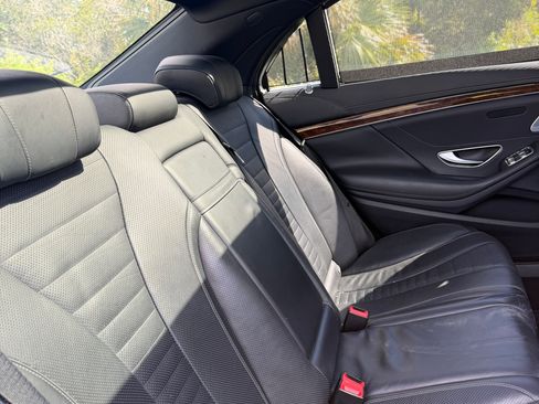 Used 2015 Mercedes-Benz S 550 S 550 4MATIC Sedan 4D image 12