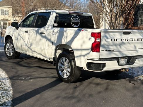 Used 2022 Chevrolet Silverado 1500 Custom w/ LPO, Dark Essentials Package image 4