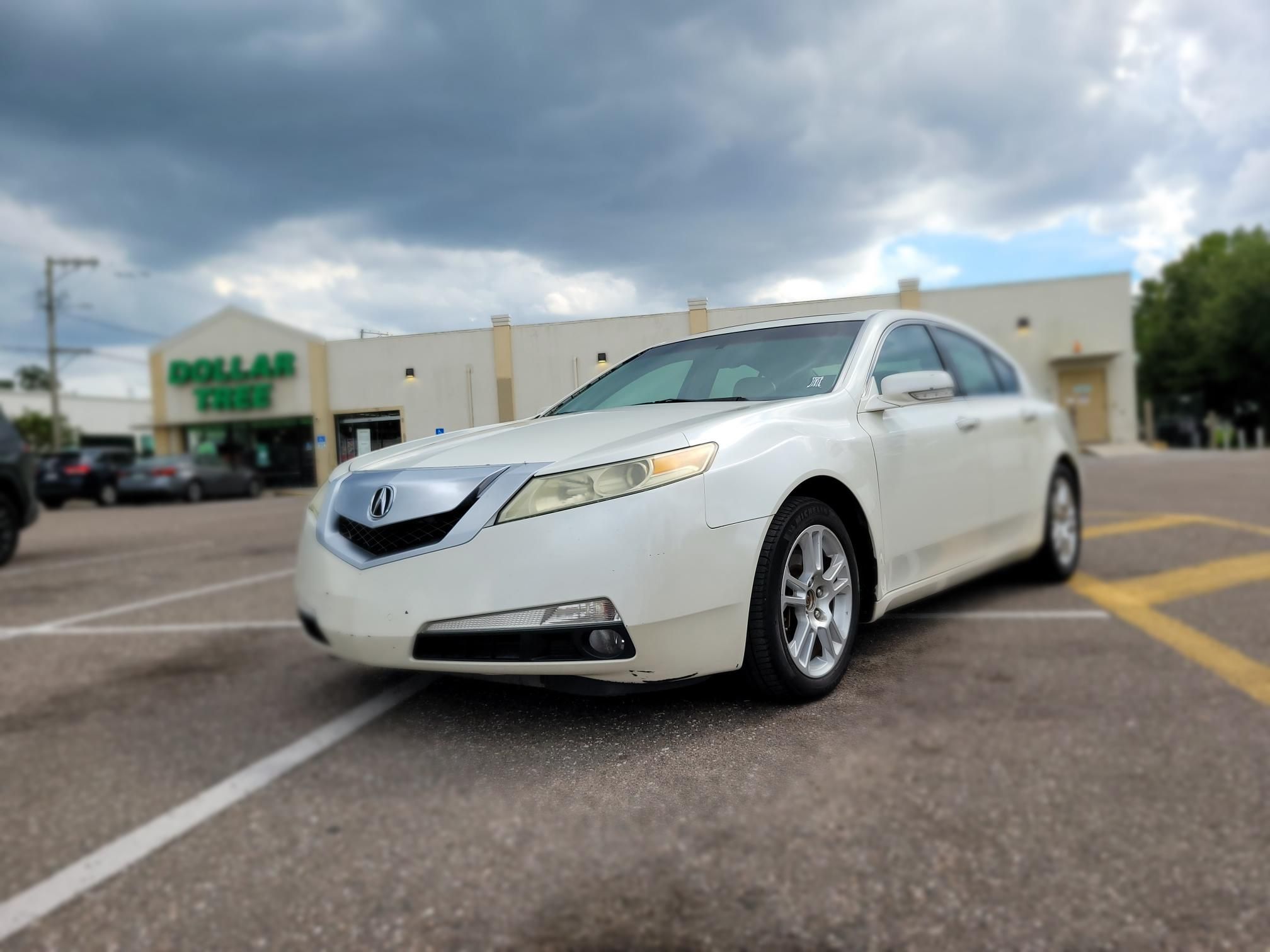 Used 2009 Acura TL w/ Technology Package FWD image 1