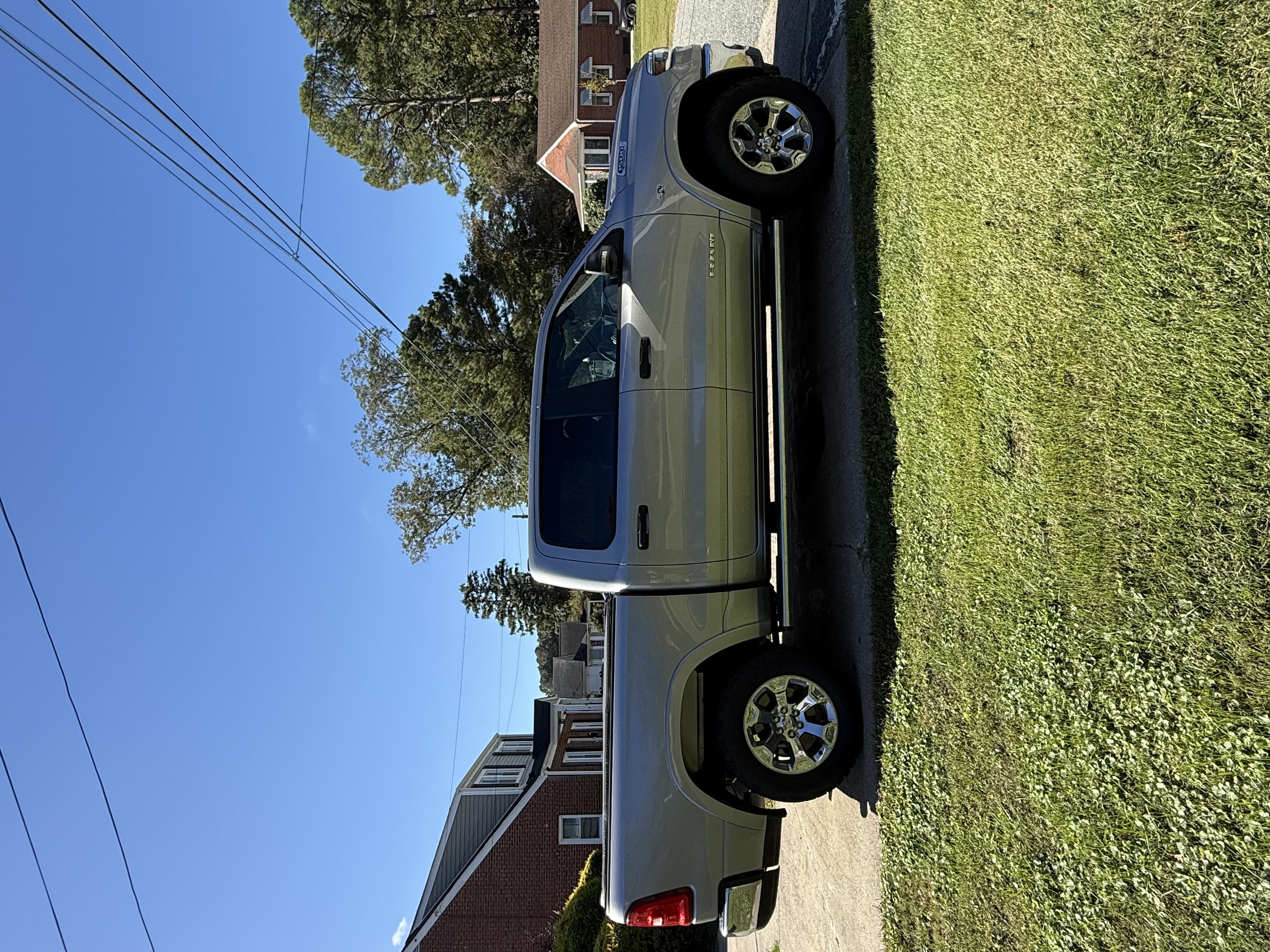Used 2026 RAM 1500 Big Horn AWD/4WD image 2