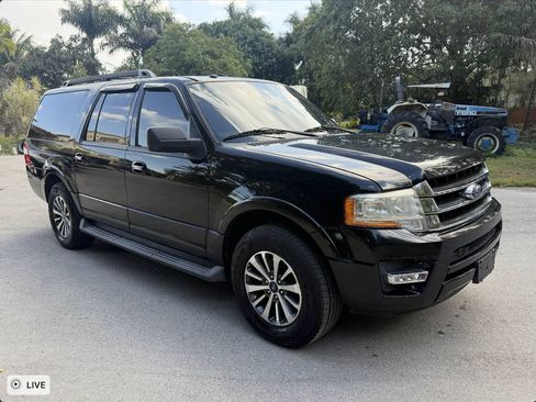 Used 2017 Ford Expedition EL XLT w/ Equipment Group 201A image 2