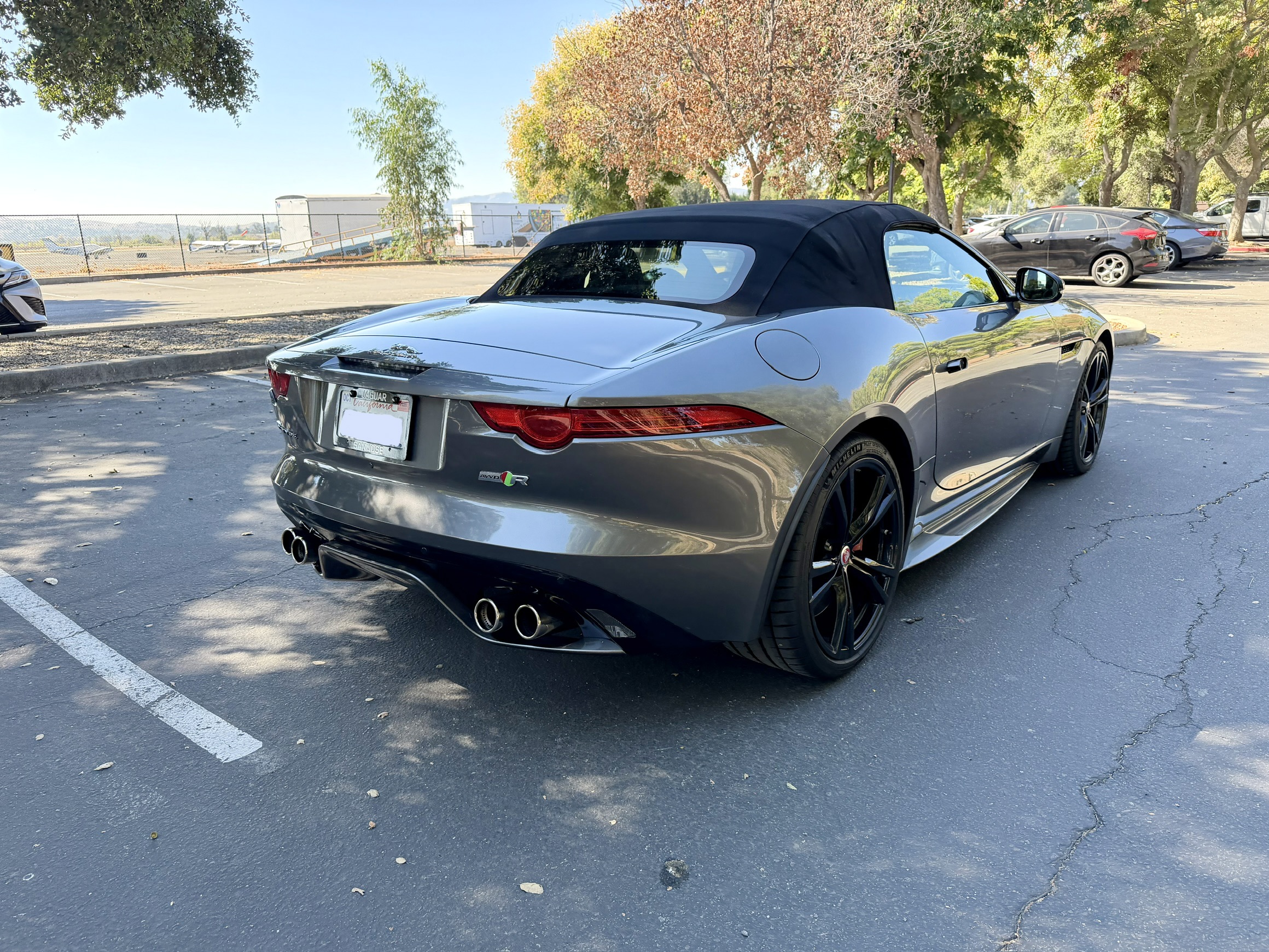 Used 2016 Jaguar F-TYPE R AWD/4WD image 13