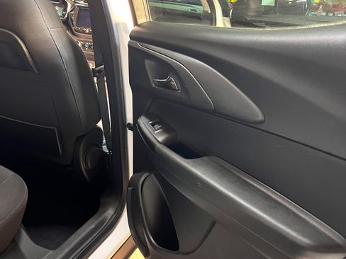 Used 2022 Chevrolet TrailBlazer LT w/ Convenience Package image 18