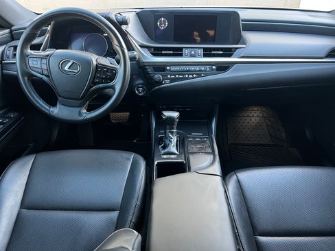 Used 2020 Lexus ES 300h w/ Accessory Package 2 image 20