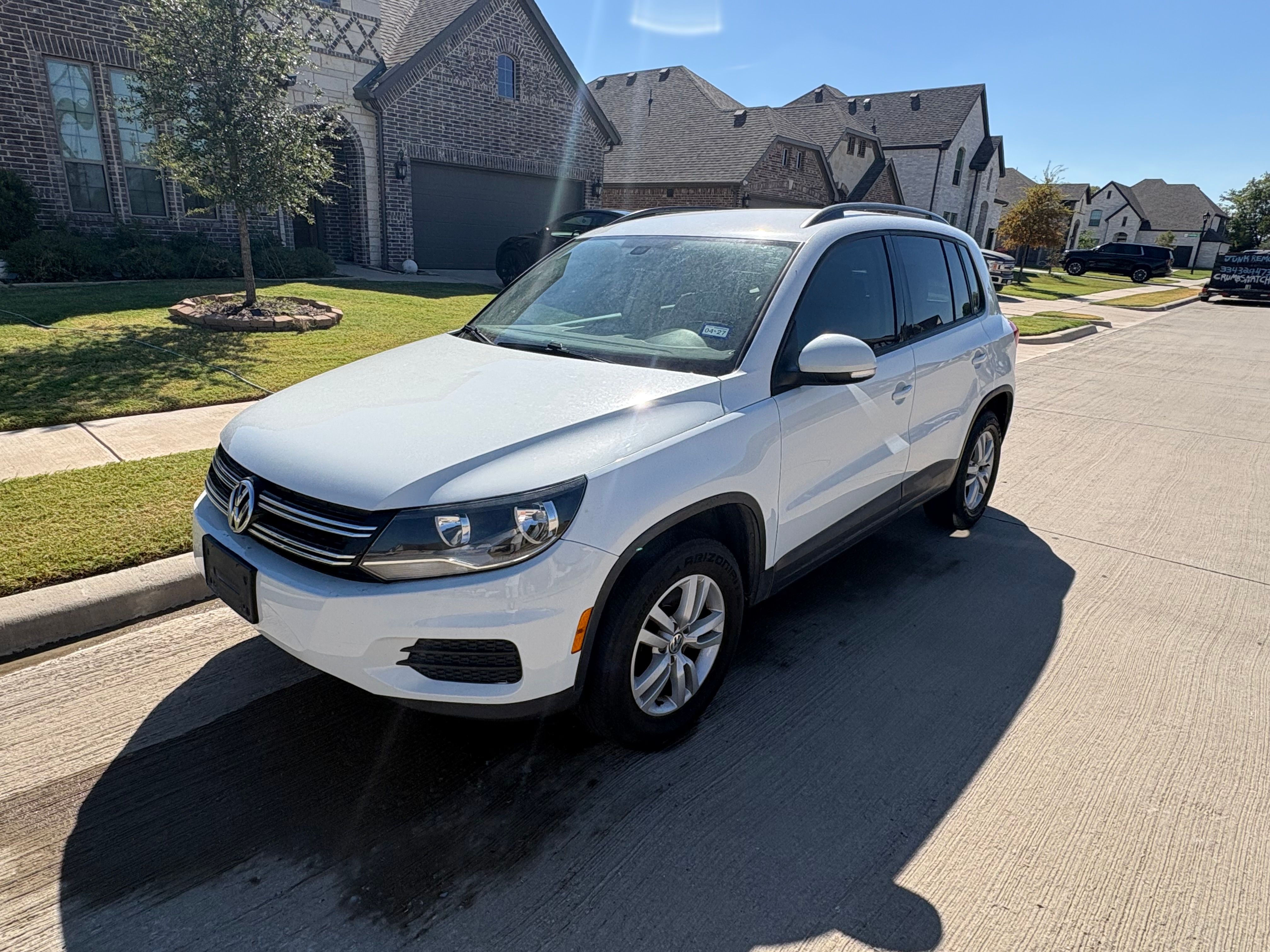 Used 2016 Volkswagen Tiguan S FWD image 4