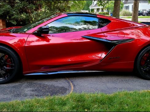 Used 2024 Chevrolet Corvette Z06 image 2