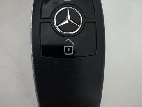 Used 2021 Mercedes-Benz Sprinter 2500 image 26