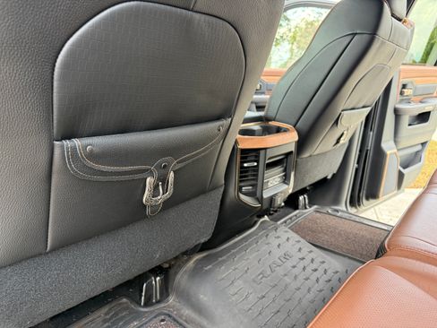 Used 2024 RAM 2500 Limited w/ Towing Technology Group image 19