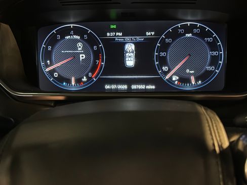 Used 2014 Land Rover Range Rover Supercharged image 9